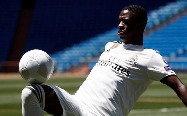 Vinícius, el día de su presentación con el Real Madrid. 