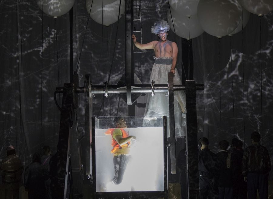 Ensayo general de La Fura dels Baus junto a la Orquesta Sinfónica de Bilbao este miércoles en el Kursaal