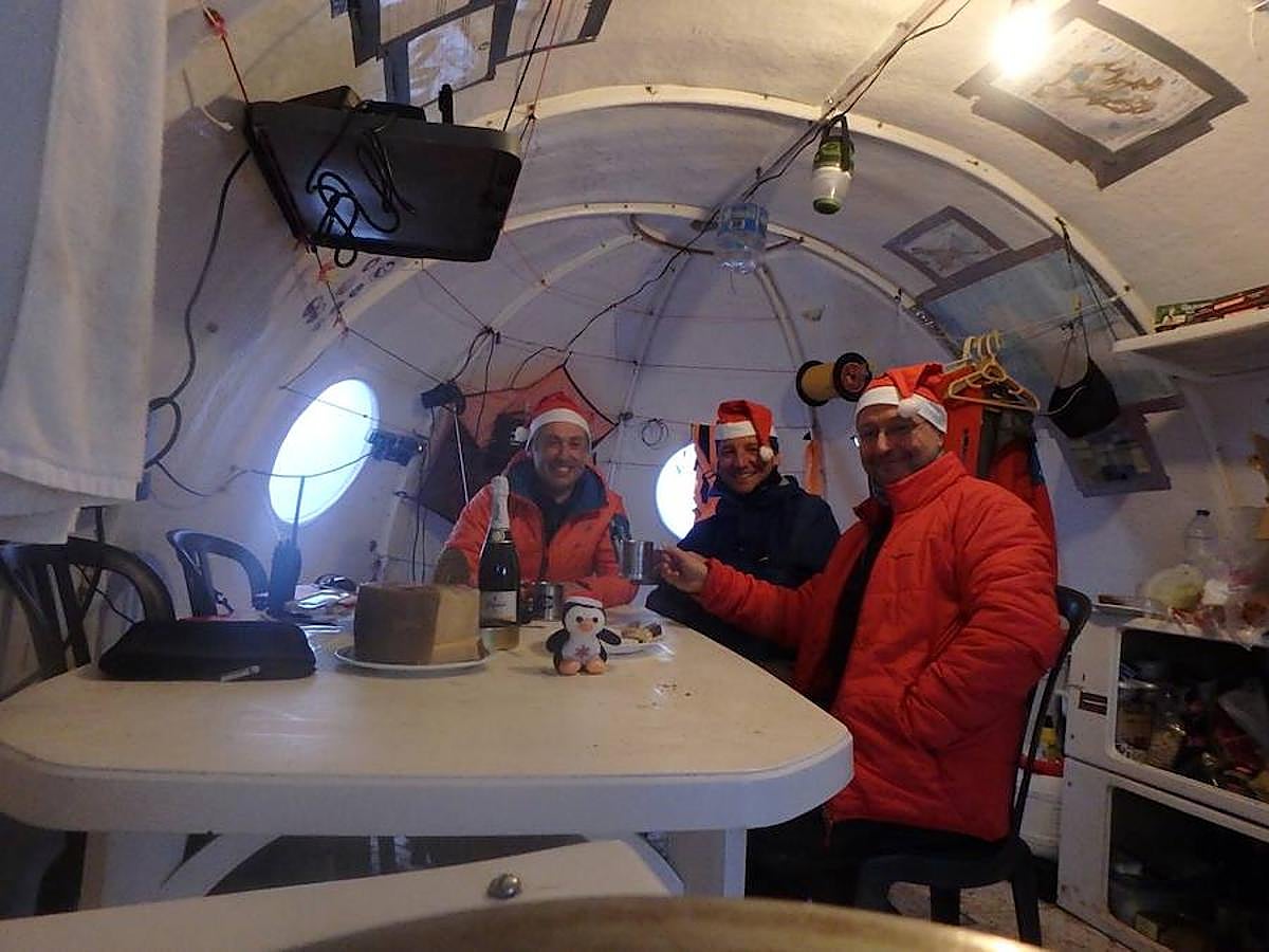 Iñaki Irastorza es un ingeniero donostiarra que durante cuatro meses al año viaja al continente más austral de la sierra