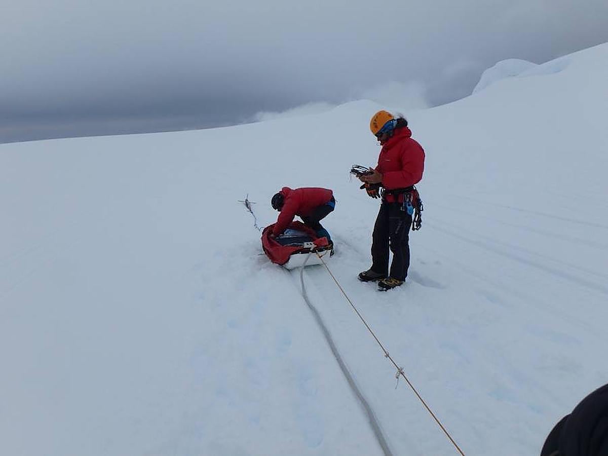 Iñaki Irastorza es un ingeniero donostiarra que durante cuatro meses al año viaja al continente más austral de la sierra