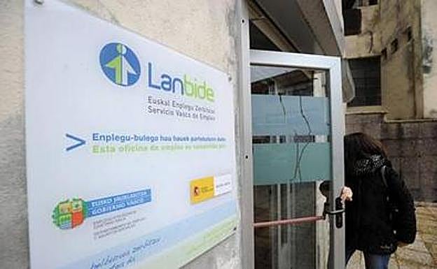 El paro aumenta en Euskadi en 572 personas en julio y la cifra de desempleados se sitúa en 121.057