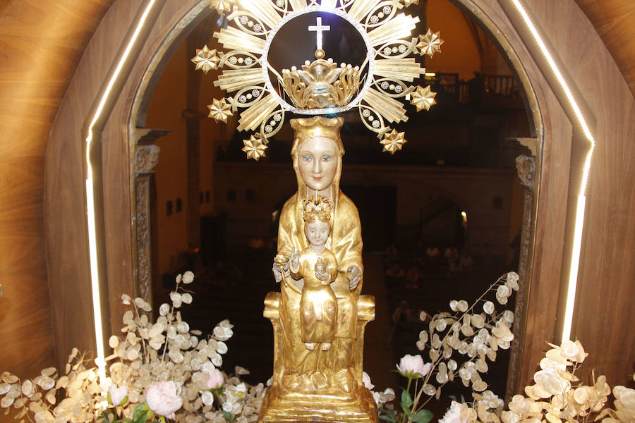 as fiestas de Itziar, las Kopraixak, comenzaron el sábado y concluirán el miércoles. Ayer celebraron uno de los actos más queridos por los itziartarras., el relacionado con el culto y devoción a la Virgen de Itziar. 