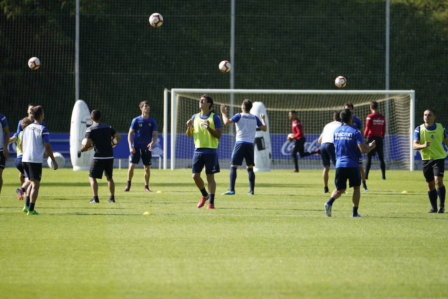 Entrenamiento de aproximada duración de una hora y media en el que el balón ha sido el protagonista principal. Todavia sin Theo Hernández y con Januzaj recuperandose dentro de las instalciones de Zubieta.