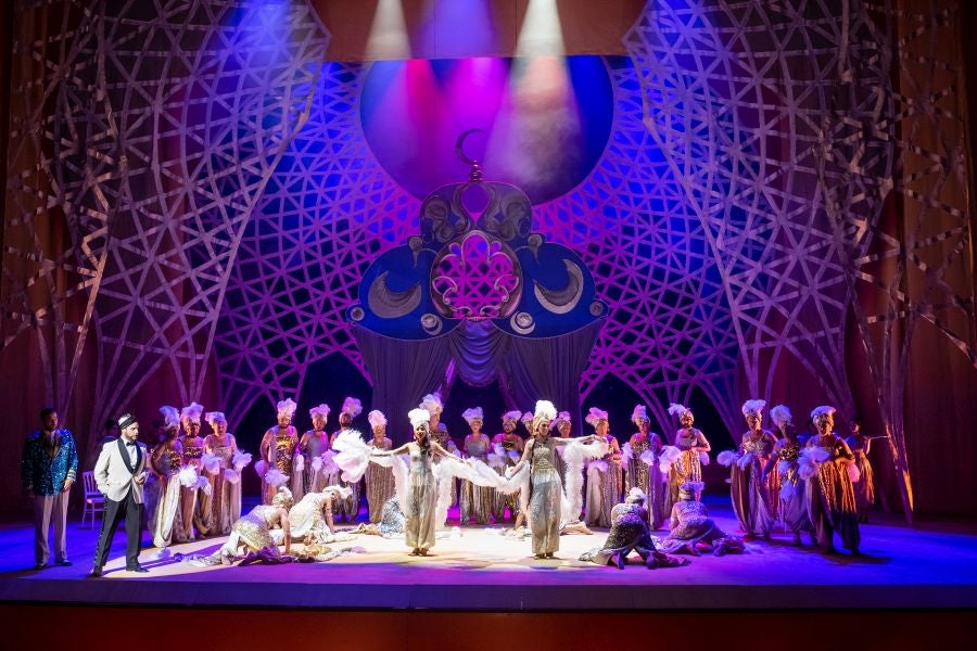 Paolo Arrivabeni dirige esta producción que se estrenó en mayo en Buenos Aires y transmite «las ganas de vivir queda la música de Rossini» 