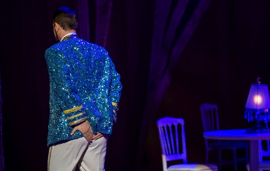 Paolo Arrivabeni dirige esta producción que se estrenó en mayo en Buenos Aires y transmite «las ganas de vivir queda la música de Rossini» 