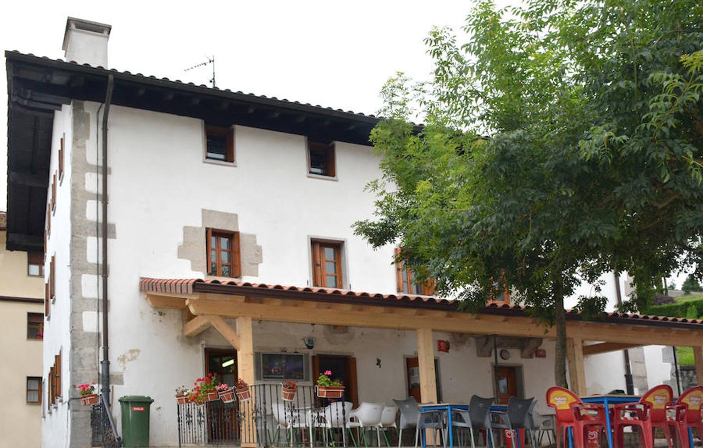 Abaltzisketako ostatua.