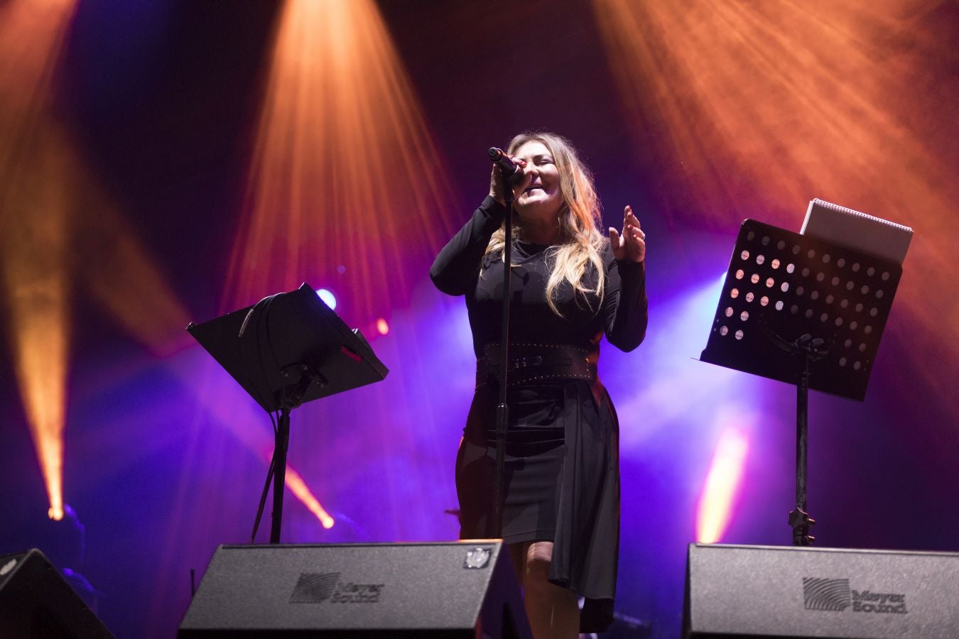 El público vibró con la actuación de la donostiarra en el inicio de las fiestas