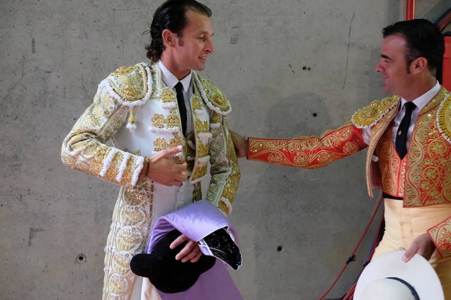 La ausencia de Cayetano ha convertido la corrida en un mano a mano entre Roca Rey y Enrique Ponce