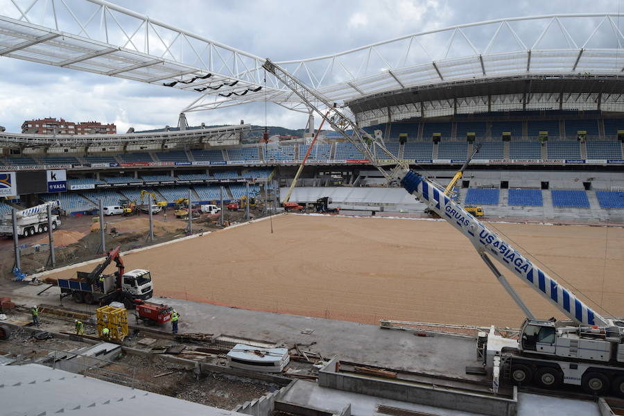 El estadio de Anoeta ya muestra en buena parte cómo estará el día de su reapertura, el 15 de septiembre, ante el F.C. Barcelona