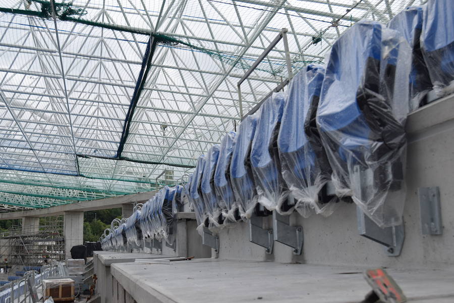 El estadio de Anoeta ya muestra en buena parte cómo estará el día de su reapertura, el 15 de septiembre, ante el F.C. Barcelona