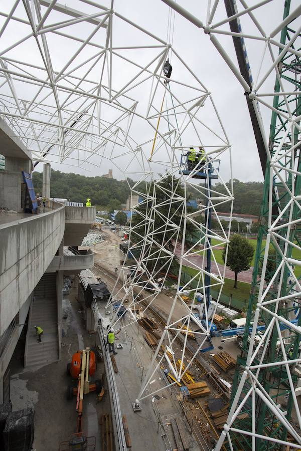 A poco menos de un mes de su reestreno, las obras del estadio de Anoeta presentan grandes avances en los últimos días. Todo estará listo para el Real Sociedad - F.C. Barcelona del próximo 15 de septiembre.