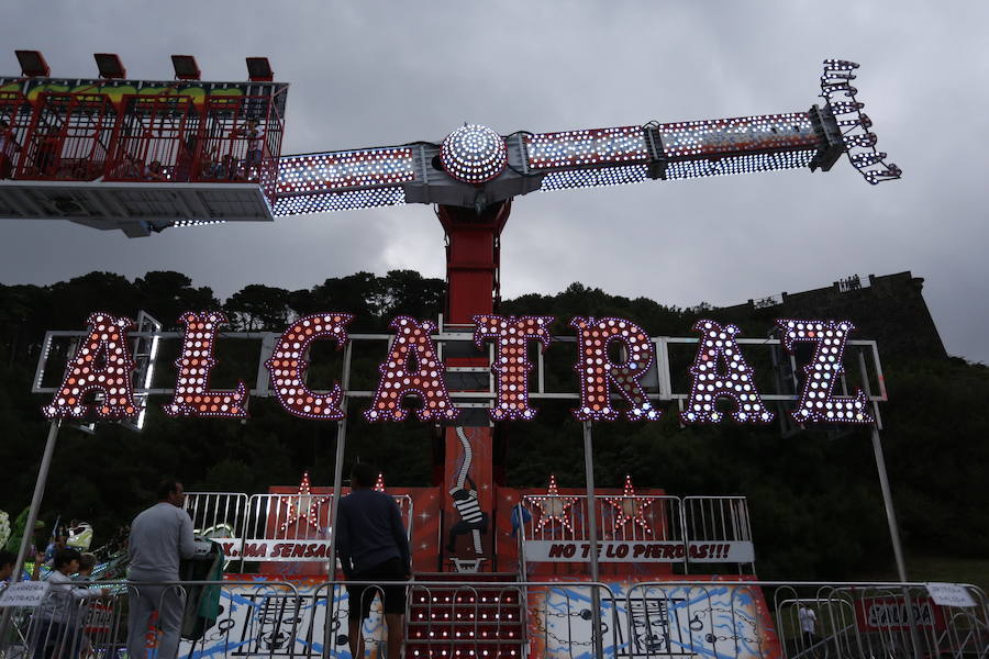 Las atracciones del Paseo Nuevo ofrecen entretenimiento y emociones fuertes para grandes y pequeños