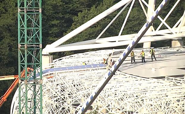 Detalle del EFTE colocado en la zona alta del fondo sur.