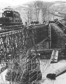 Imagen secundaria 2 - Por sus puentes los conoceréis la historia de Gipuzkoa