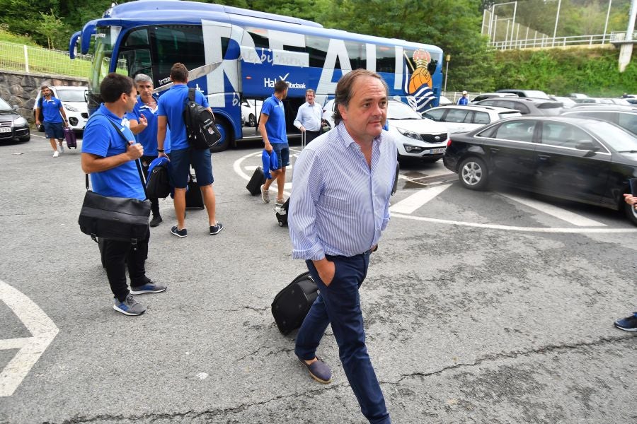 La plantilla de la Real, menos los lesionados y De La Bella, que está pendiente de solucionar su futuro, se ha entrenado en una sesión matutina en Zubieta.