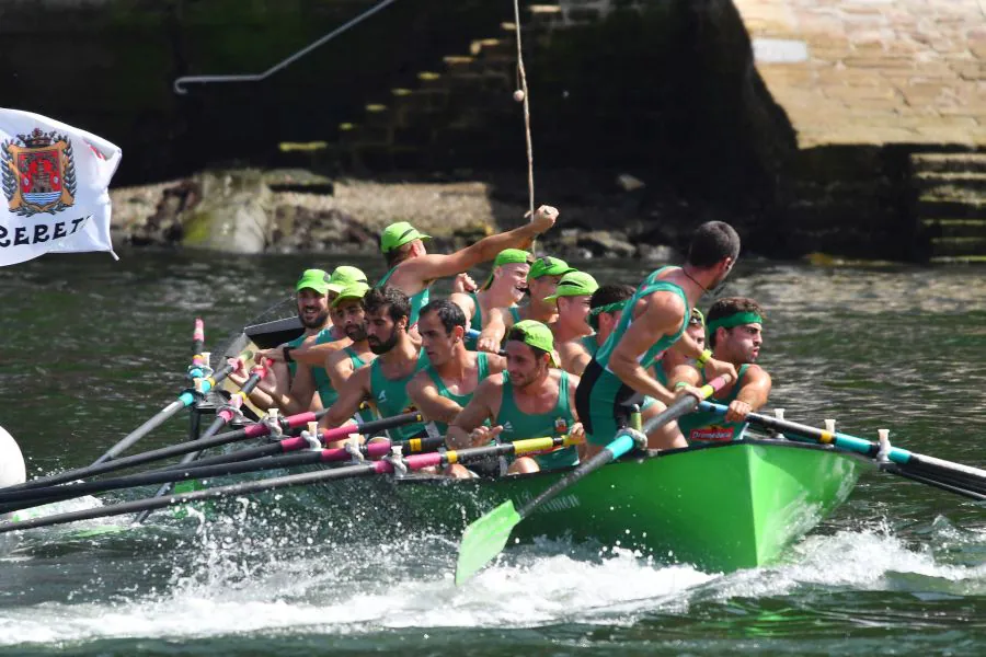 No pudo ser en el playoff de la ARC para Hibaika y San Juan B, que esta mañana en Pasaia han acabado por detrás de Santoña y Camargo, nuevas traineras de la ARC-1. Las dos traineras guipuzcoanas, en cambio, pierden la categoría al descender a la ARC-2.