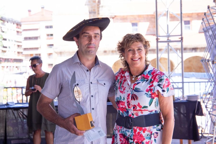 El Artzain Eguna de Gipuzkoa ha cumplido este domingo 28 años celebrándose en el centro de Legazpi, con la flor y nata del pastoreo del territorio como protagonistas.