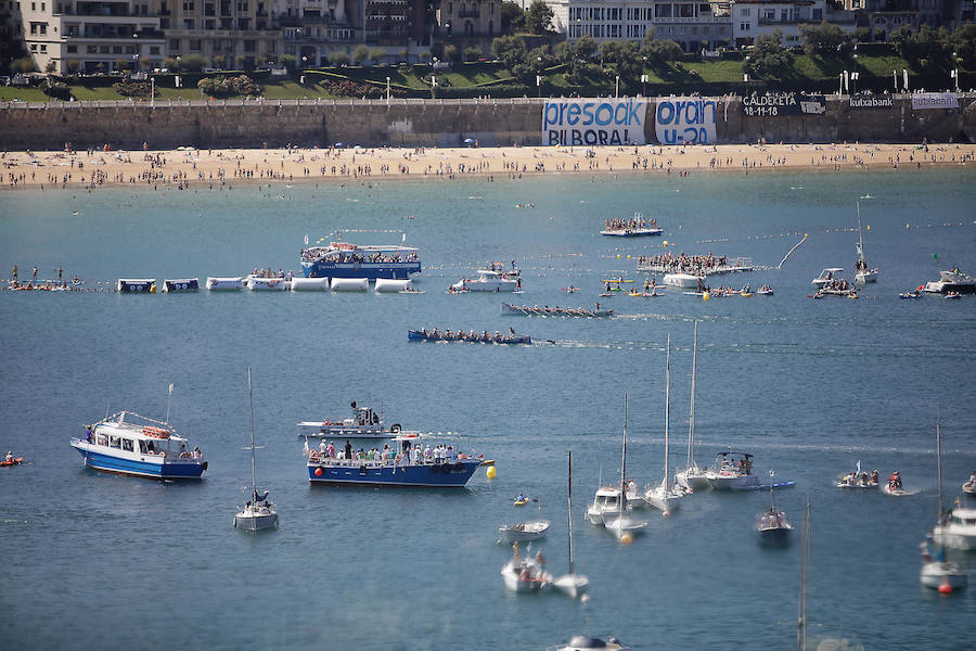 La bahía de San Sebastián ha acogido este domingo la regata de la Bandera de La Concha.