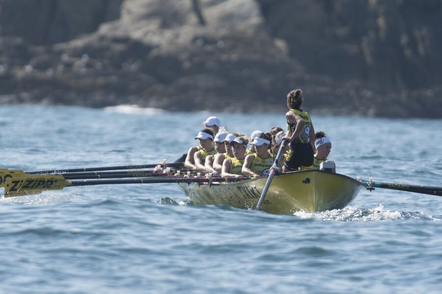 La bahía de San Sebastián ha acogido este domingo la regata de la Bandera de La Concha.