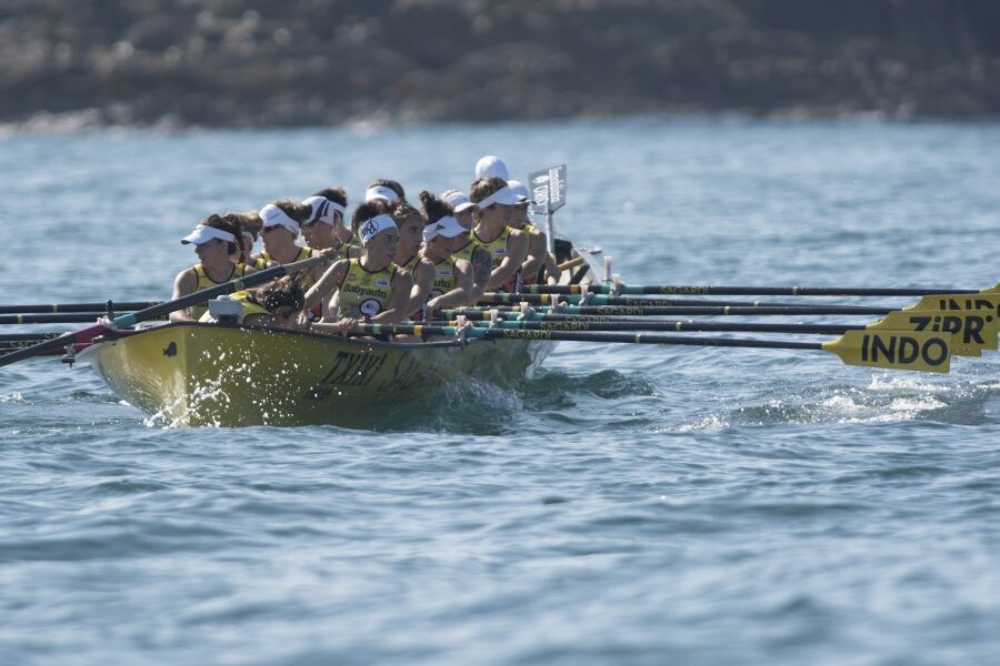 La bahía de San Sebastián ha acogido este domingo la regata de la Bandera de La Concha.