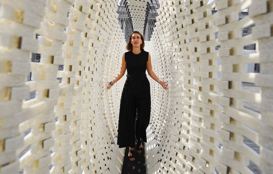 Puerto Rico, Colombia, Argentina, Brasil y Guatemala han debutado en la Bienal de Diseño de Londres, una exhibición de arte contemporáneo en la que participan 40 países de todo el mundo.Bajo el título «Emotional States» (estados emocionales), la propuesta de esta segunda edición, que se podrá visitar hasta el 23 de septiembre en la Somerset House, anima a los asistentes a explorar cómo el diseño influye en los sentimientos.