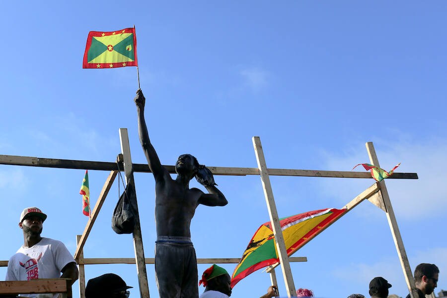 Los estadounidenses celebran en septiembre el Labor Day, la Fiesta del Trabajo. En Nueva York hay un peculiar acto denominado West Indian Day Parade, que es una de las citas más esperadas por la comunidad caribeña de Brooklyn.