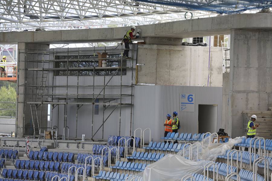 Los operarios siguen trabajando a gran ritmo para que el estadio esté en las mejores condiciones posibles el sábado ante el Barcelona