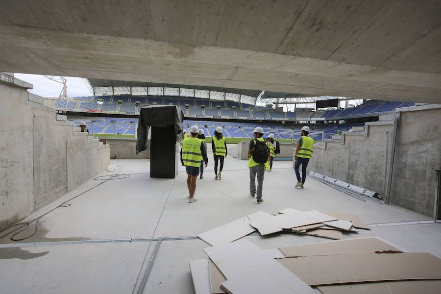 Los operarios siguen trabajando a gran ritmo para que el estadio esté en las mejores condiciones posibles el sábado ante el Barcelona