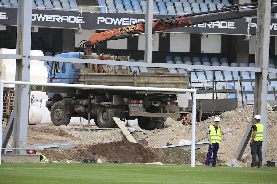 Los operarios siguen trabajando a gran ritmo para que el estadio esté en las mejores condiciones posibles el sábado ante el Barcelona
