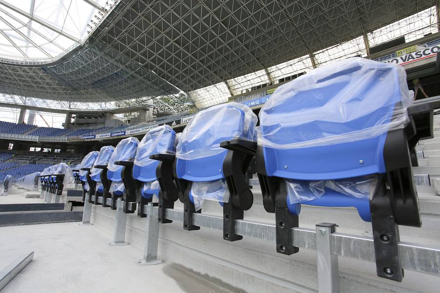 Los operarios siguen trabajando a gran ritmo para que el estadio esté en las mejores condiciones posibles el sábado ante el Barcelona