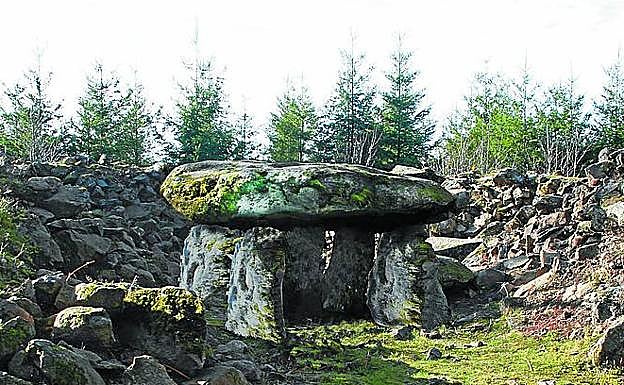 Imagen virtual de la reconstrucción del dolmen Kerexetaegia Hegokoa