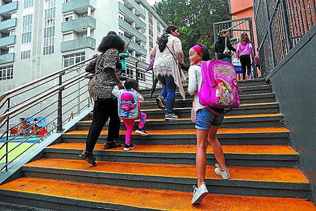 Ilusión. Los escolares eibarreses afrontan con ganas los primeros días de un nuevo curso. 