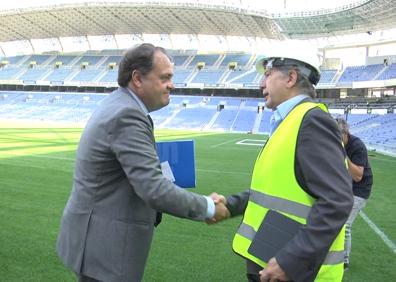 Imagen secundaria 1 - Aperribay: «Mejor jugar en Anoeta con alguna incomodidad que fuera»