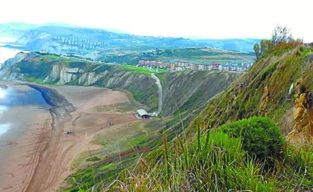 Ibilaldi bakoitzean ehun lagun inguruk hartu izan du parte, gutxi gorabehera.