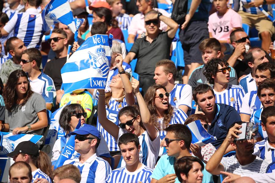 Casi 29.000 aficionados han llenado las gradas del nuevo ANoeta en su estreno