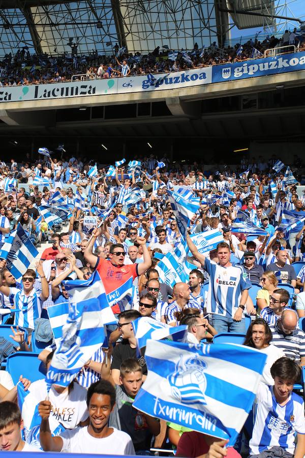 Casi 29.000 aficionados han llenado las gradas del nuevo ANoeta en su estreno