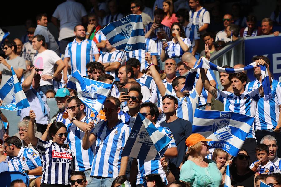 Casi 29.000 aficionados han llenado las gradas del nuevo ANoeta en su estreno