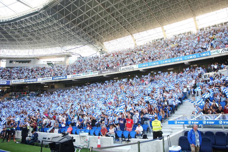 Casi 29.000 aficionados han llenado las gradas del nuevo ANoeta en su estreno