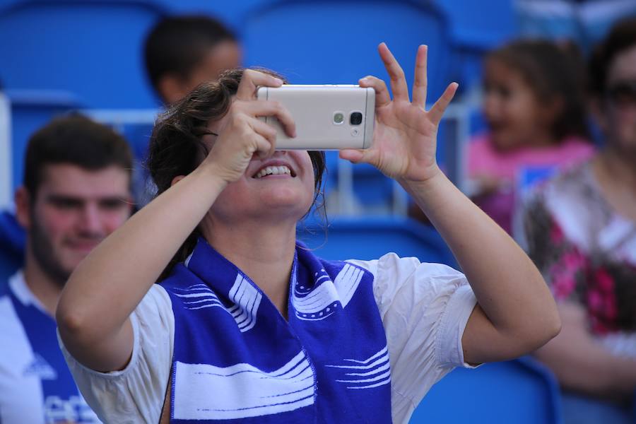 Casi 29.000 aficionados han llenado las gradas del nuevo Anoeta en su estreno