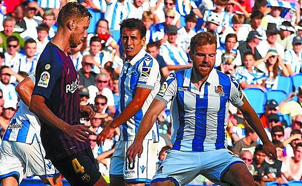 Illarramendi volvió a ser sustituido al tener amarilla. 