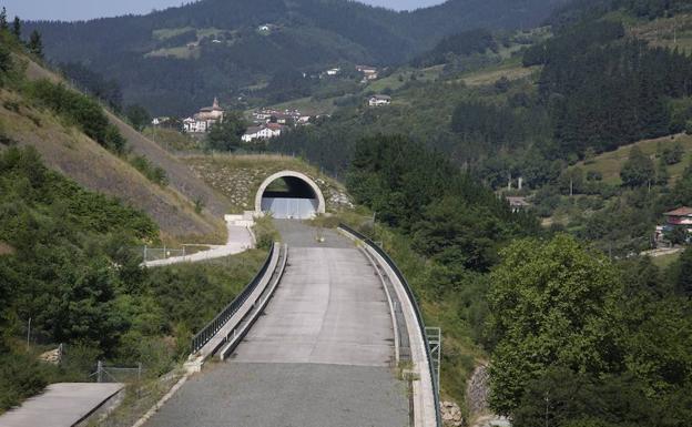 Adif inicia otro tramo de 5,2 kilómetros en el nudo de Bergara de la 'Y vasca'