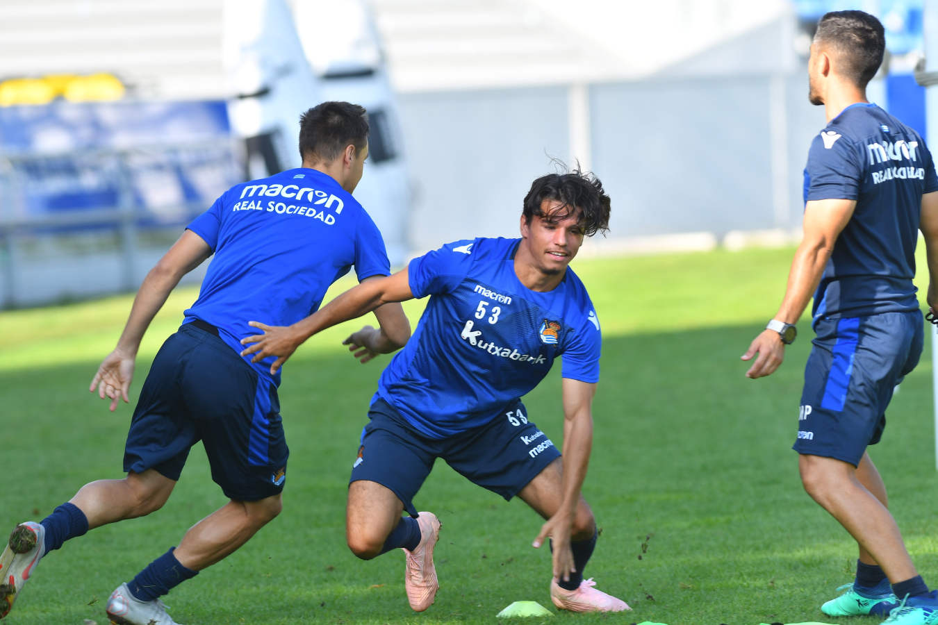 Willian José es la principal novedad en la convocatoria de la Real Sociedad para visitar al Huesca. El delantero brasileño es uno de los 19 jugadores que viajará para enfrentarse mañana viernes al conjunto recién ascendido.