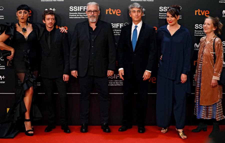 Los protagonistas de la alfombra roja de la gala inaugural de la 66 edición del Festival de Cine de San Sebastián