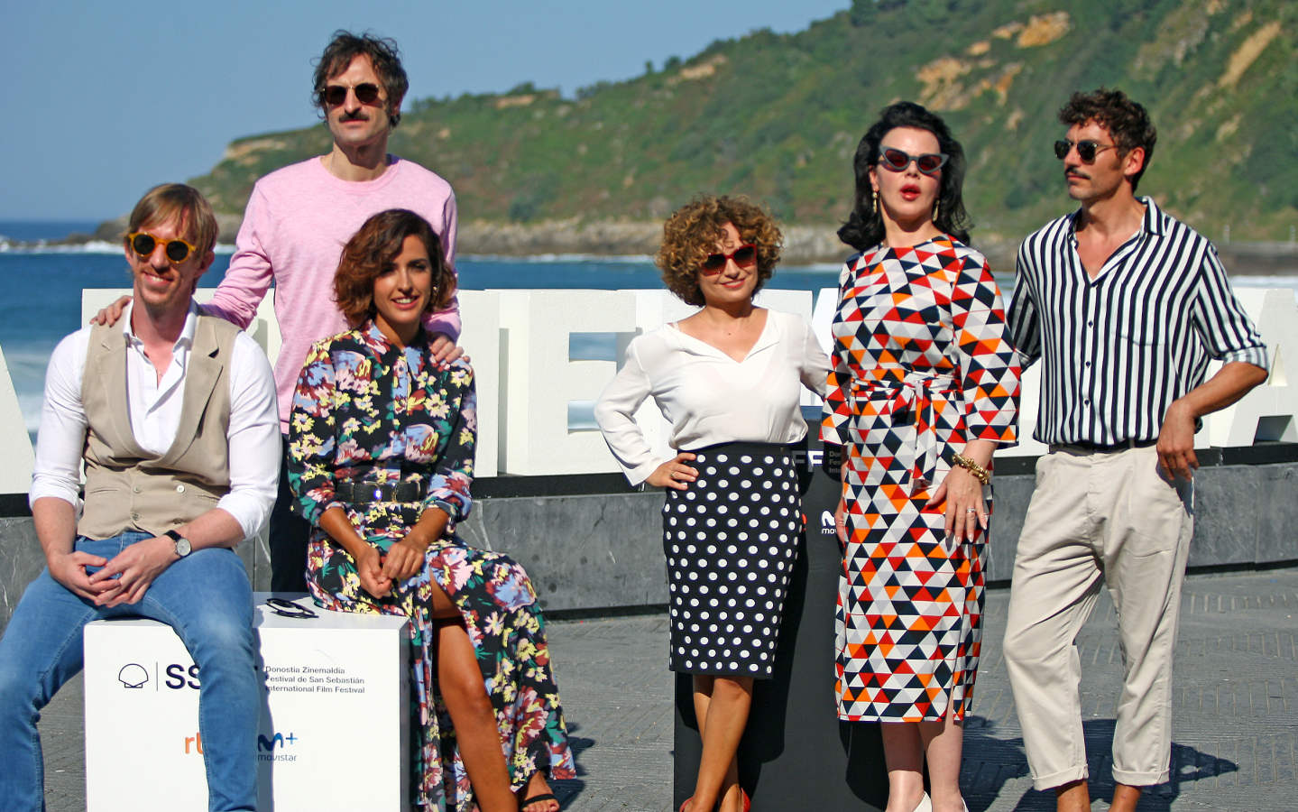 El actor y director Paco León estrena en la sección oficial del Festival de Cine de San Sebastián su nueva serie 'Arde Madrid', una visión de la capital española en los años 60 cuando los representantes del «canallismo y la picaresca» se juntaban con estrellas de Hollywood como Ava Gardner.