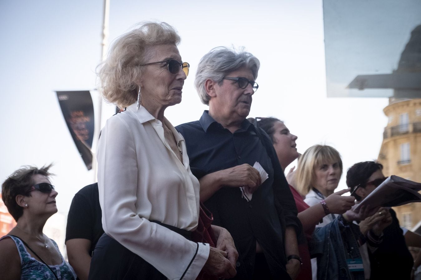 El Festival de Cine de San Sebastian ha vuelto a mostrar este jueves a un buen ramillete de estrellas como Paco León y el equipo de la serie 'Arde Madrid', el cineasta mexicano Alfonso Cuarón, Pedro Almodóvar, Juliette Binoche o Robert Pattinson entre otros.