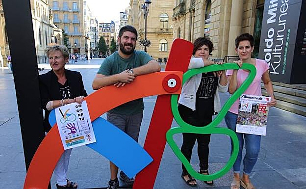 Kilometroak jaia aurkeztu dute gaur Donostian. 