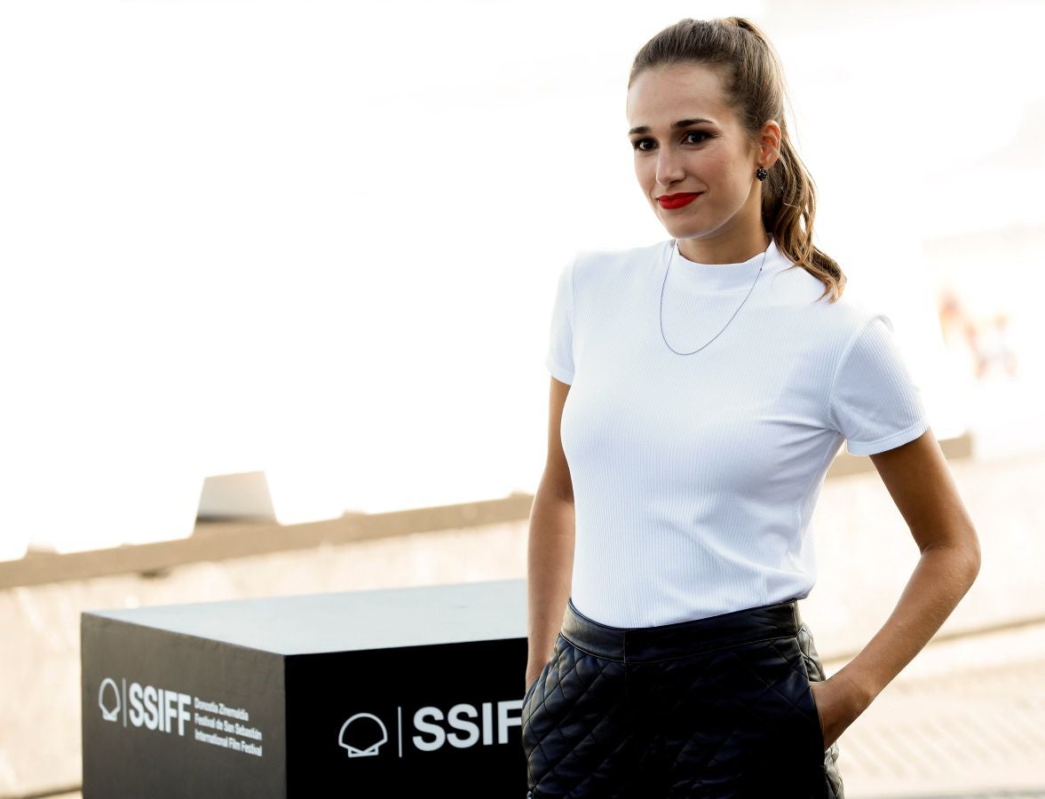 Un padre diabólico, unos hermanos que se despedazan, mujeres de hierro, y en el centro, el suculento negocio del narcotráfico. Así es la serie española 'Gigantes', presentada este viernes en el Festival de cine de San Sebastián