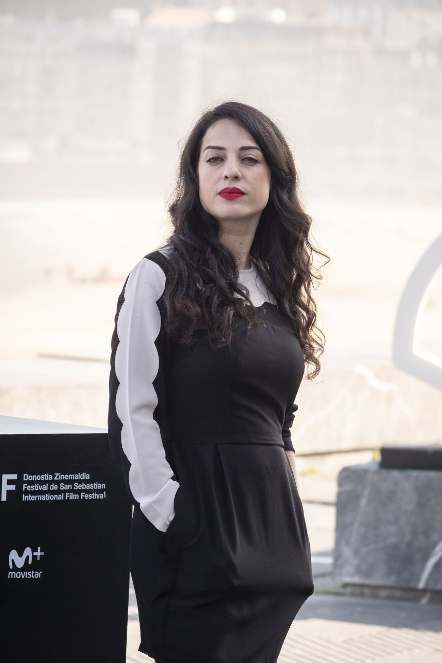 Un padre diabólico, unos hermanos que se despedazan, mujeres de hierro, y en el centro, el suculento negocio del narcotráfico. Así es la serie española 'Gigantes', presentada este viernes en el Festival de cine de San Sebastián