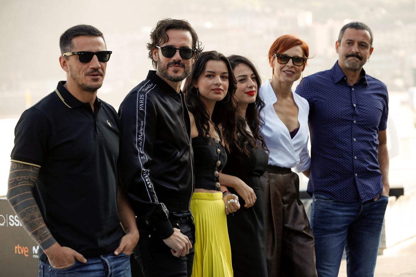 Un padre diabólico, unos hermanos que se despedazan, mujeres de hierro, y en el centro, el suculento negocio del narcotráfico. Así es la serie española 'Gigantes', presentada este viernes en el Festival de cine de San Sebastián