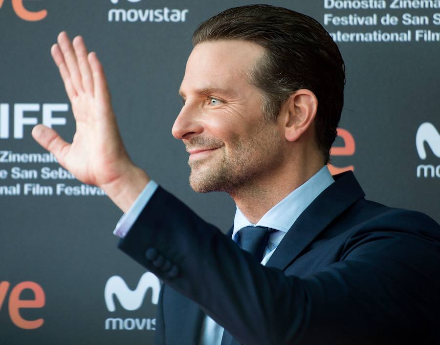 El director y actor estadounidense Bradley Cooper ha presentado su película «A star is born», en la sección Perlas de la 66 edición del Festival Internacional de Cine de San Sebastián.